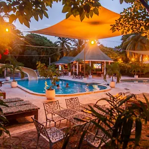 Albergue Secreto, Isla Grande (Cartagena)